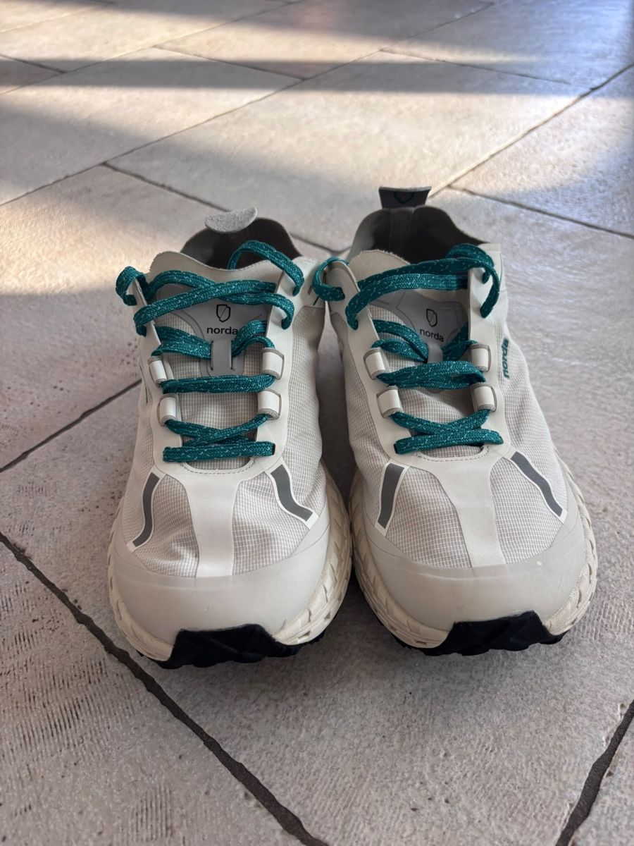 Chaussures hommes: Chaussures de course blanc/turquoise taille 40.5 – D'occasion à La Chaux-de-Fonds par seb6969 1