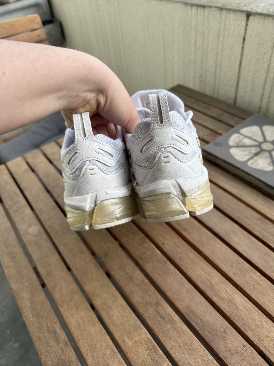 Asics Scarpe da donna: ASICS Gel, grösse 37. – Usato da Emmenbrücke venduto da mar_6gss 2