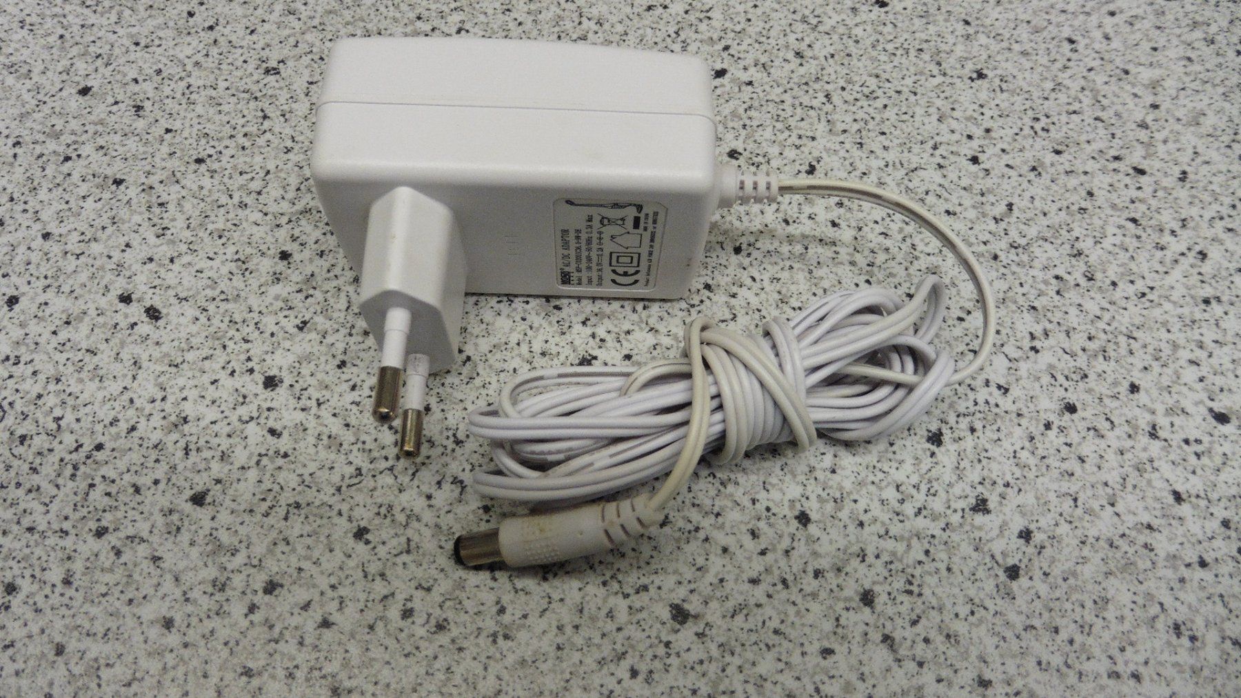 Aspirapolveri & Accessori: Netzadapter/Ladegerät 230VAC/36V= – Usato da Mönchaltorf venduto da boesi51