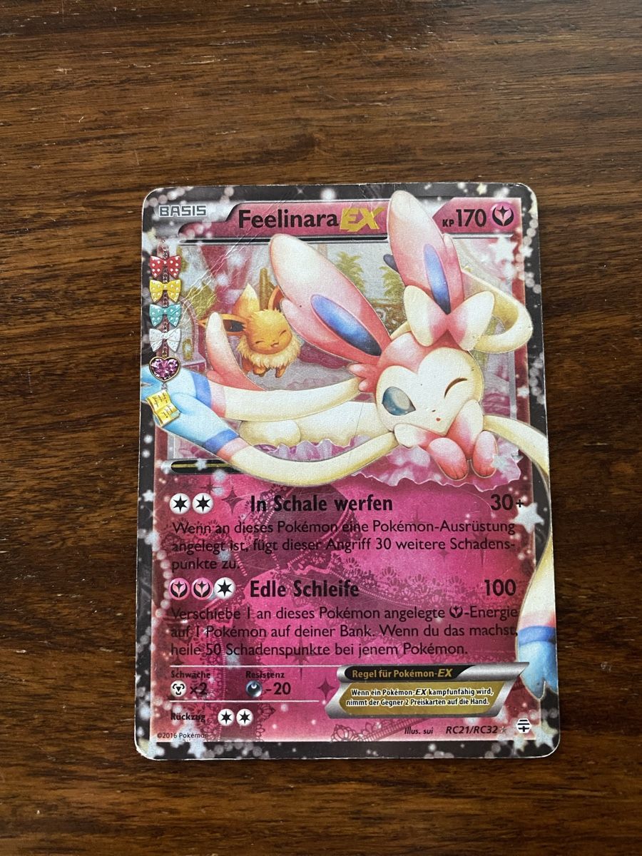Pokémon Carte collezionabili: Feelinara EX RC21/RC32 2016 – Usato da Rorschach venduto da cabrones98