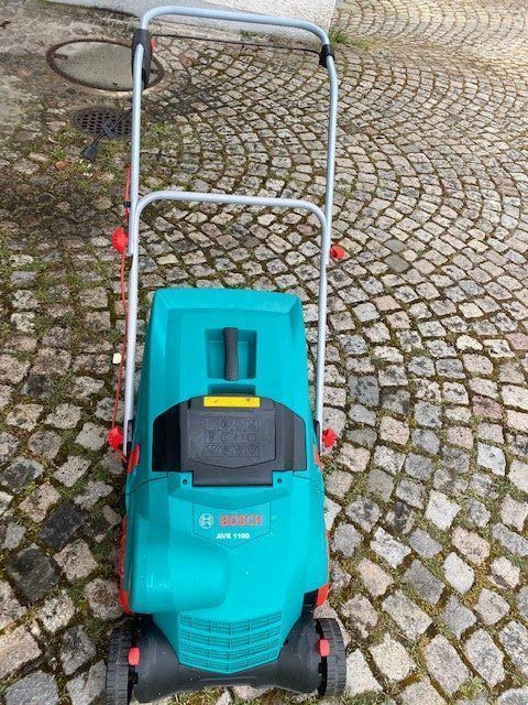 Bosch Vertikutierer AVR 1100, Elektromotor, wenig gebraucht Kaufen