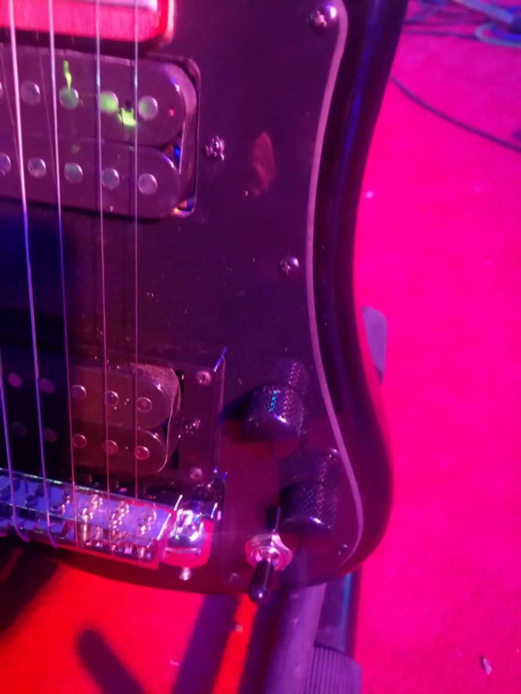 Höfner Strumenti musicali: Höfner Shorty Deluxe BK ungebraucht – Nuovo (secondo la descrizione) da Safenwil venduto da Zappi1969 3