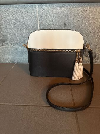 Tasche elegant schwarz-weiss
