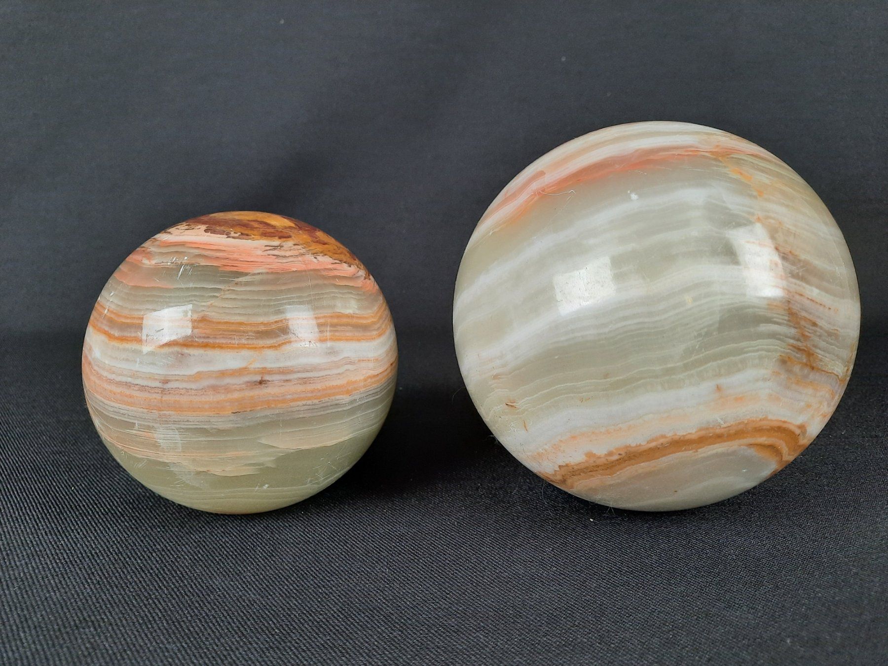 Minerali & Pietre curative: 2 Steinkugeln Onyx – Usato da Beinwil am See venduto da Restwert_Beinwil 1