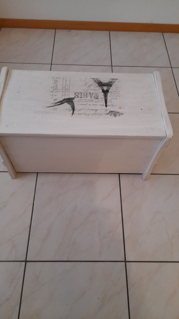 Cassettiere: Kleines Shabby Chic Möbeli – Usato da Oftringen venduto da Kasimir2007 2