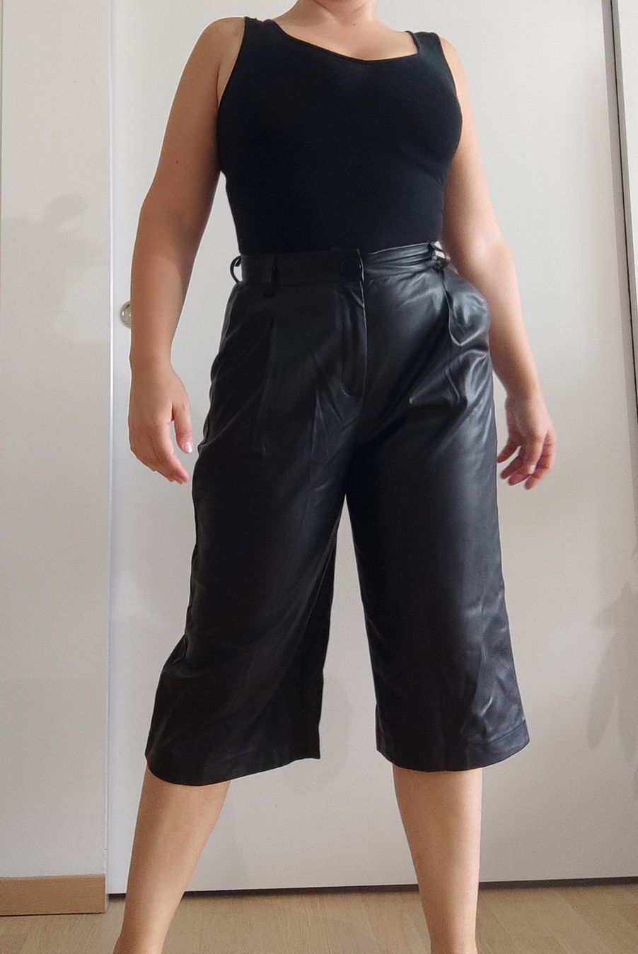 Pantaloni: Pantalon skai noir / semili – Usato da Bellevue venduto da xuxana