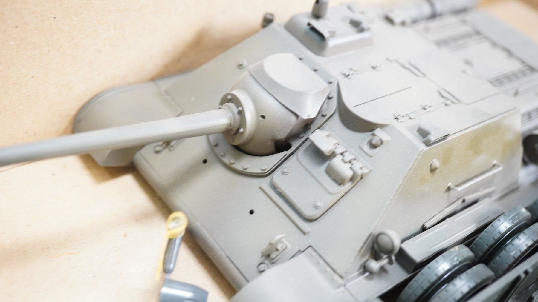 Kit di modellismo & Modellini statici: e55 ca 1:35 Panzerteile, Ketten, Chassis etc | Bastelware – Usato da Thun venduto da evinka_gmbh 6