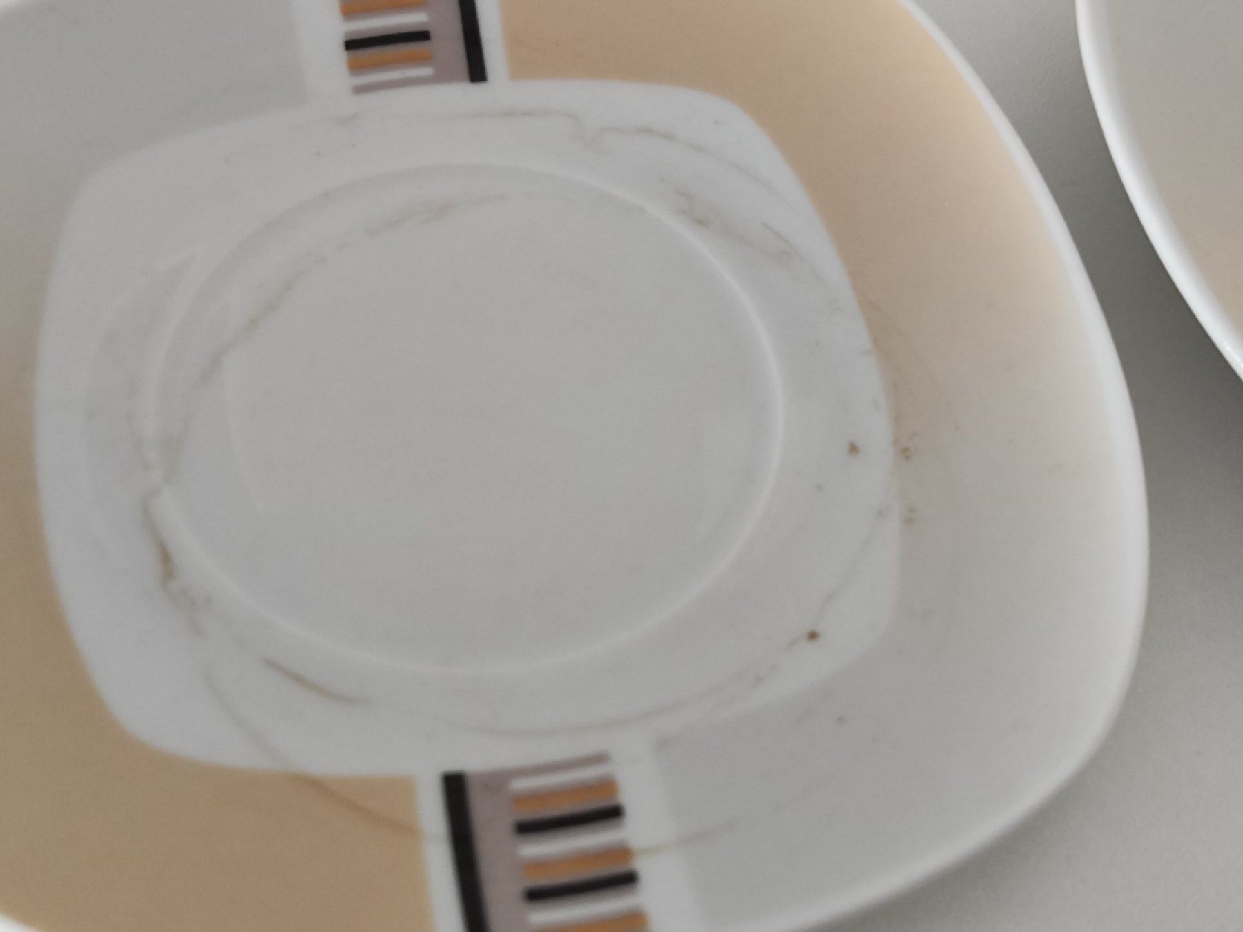 Tazze: 6 Kaffee Tassen mit Unterteller – Usato da Fislisbach venduto da Flohmarkt.- 3