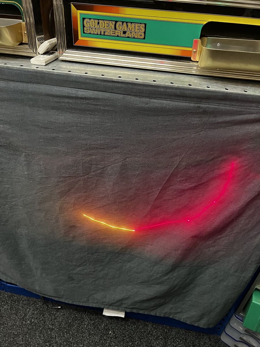 Lampade: Lichteffekte Laser Keller Fund – Usato da Urdorf venduto da AMBASSADOR 5