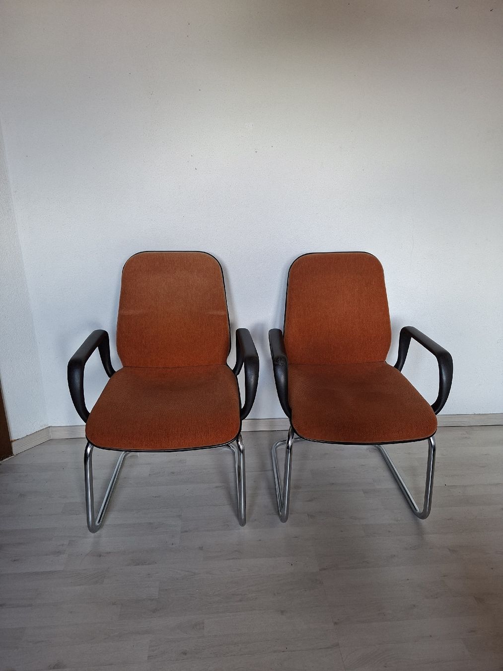 Chaises: Stühle – D'occasion à Finsterwald LU par SelinaFelder
