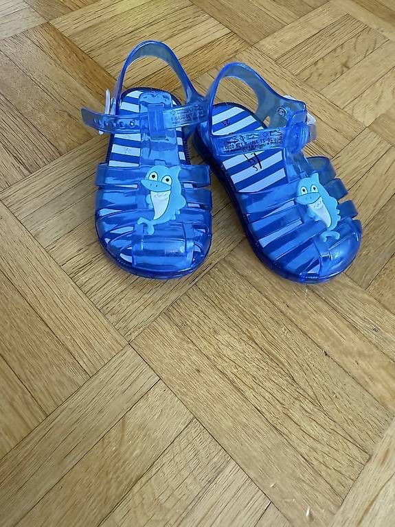 Chaussures garçon: Kinder Sandalen Grösse 21  – D'occasion à Kloten par Privat2011 1