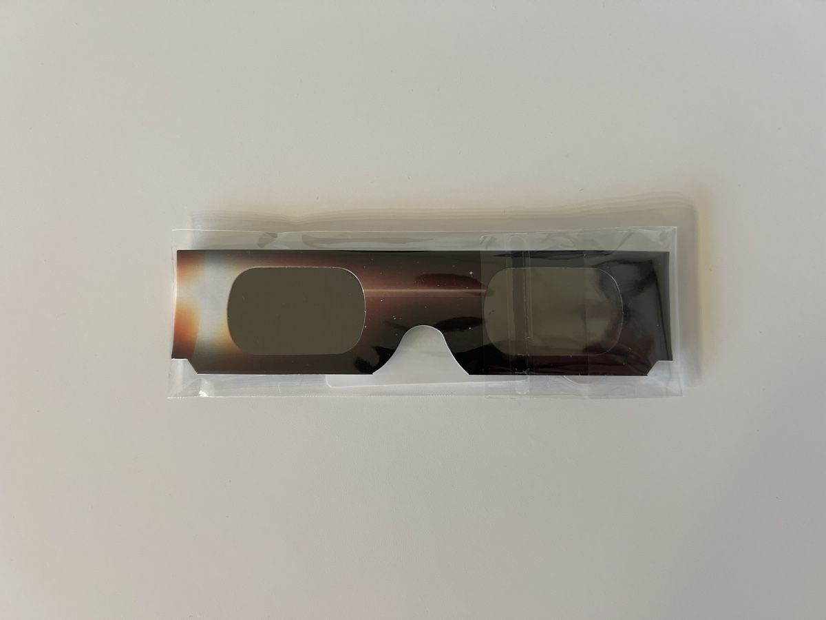Brillen & Gläser: Sonnenfinsternis - Brille – Neu und originalverpackt aus Grabs von Saluz_01