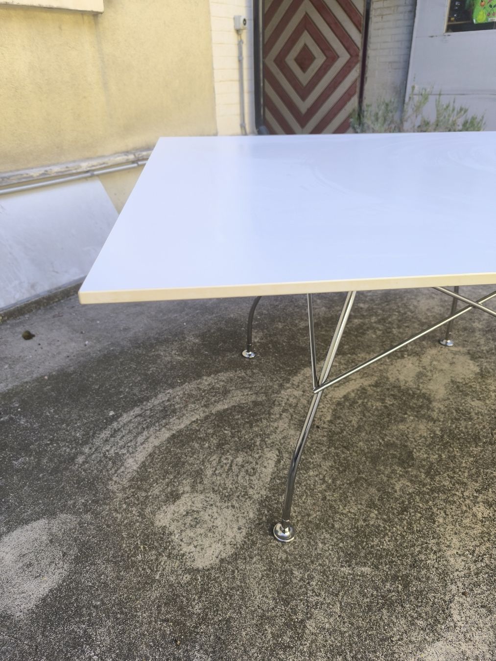 Tische: Quadratischer Tisch Glossy von Kartell – Gebraucht aus Basel von Patts_Lampenfieber 2