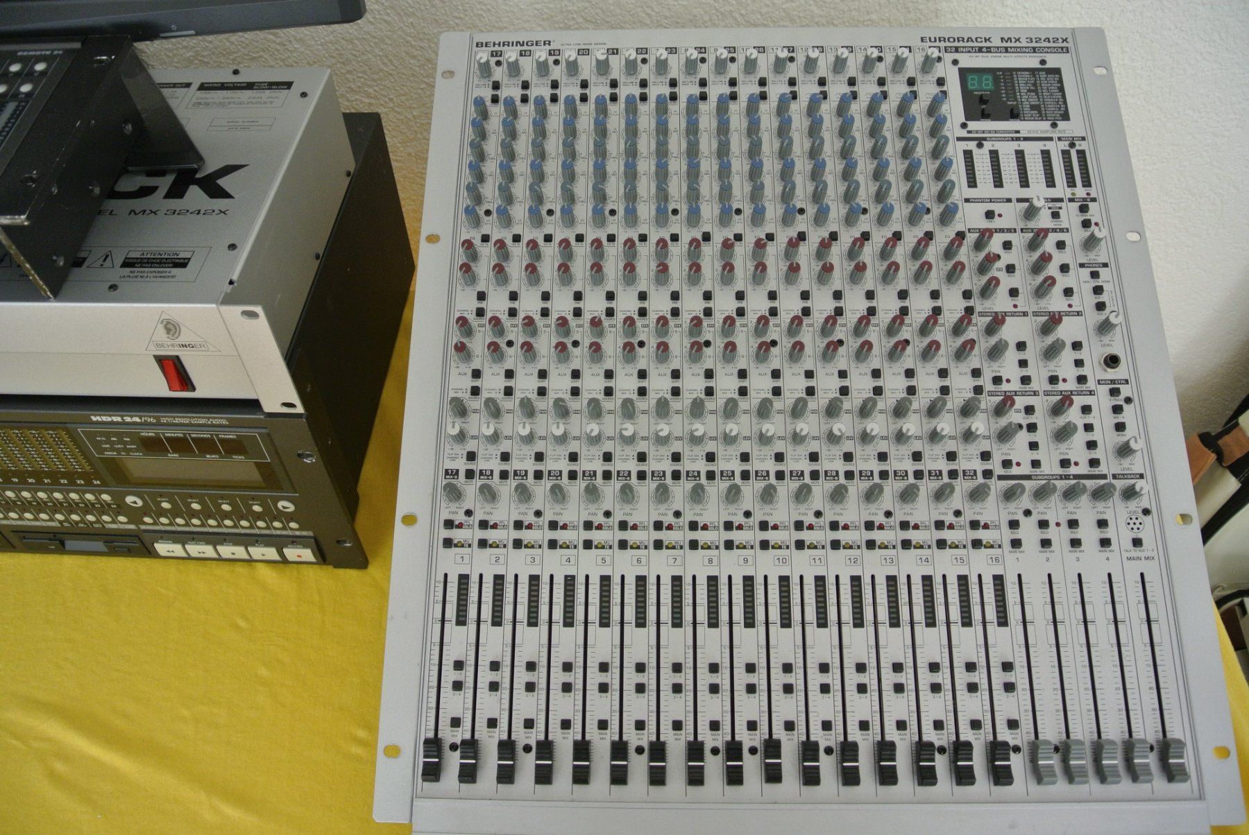 Console di mixaggio: Recording Einheit Analog Digital Analog – Usato da Unterkulm venduto da Bmaori 1