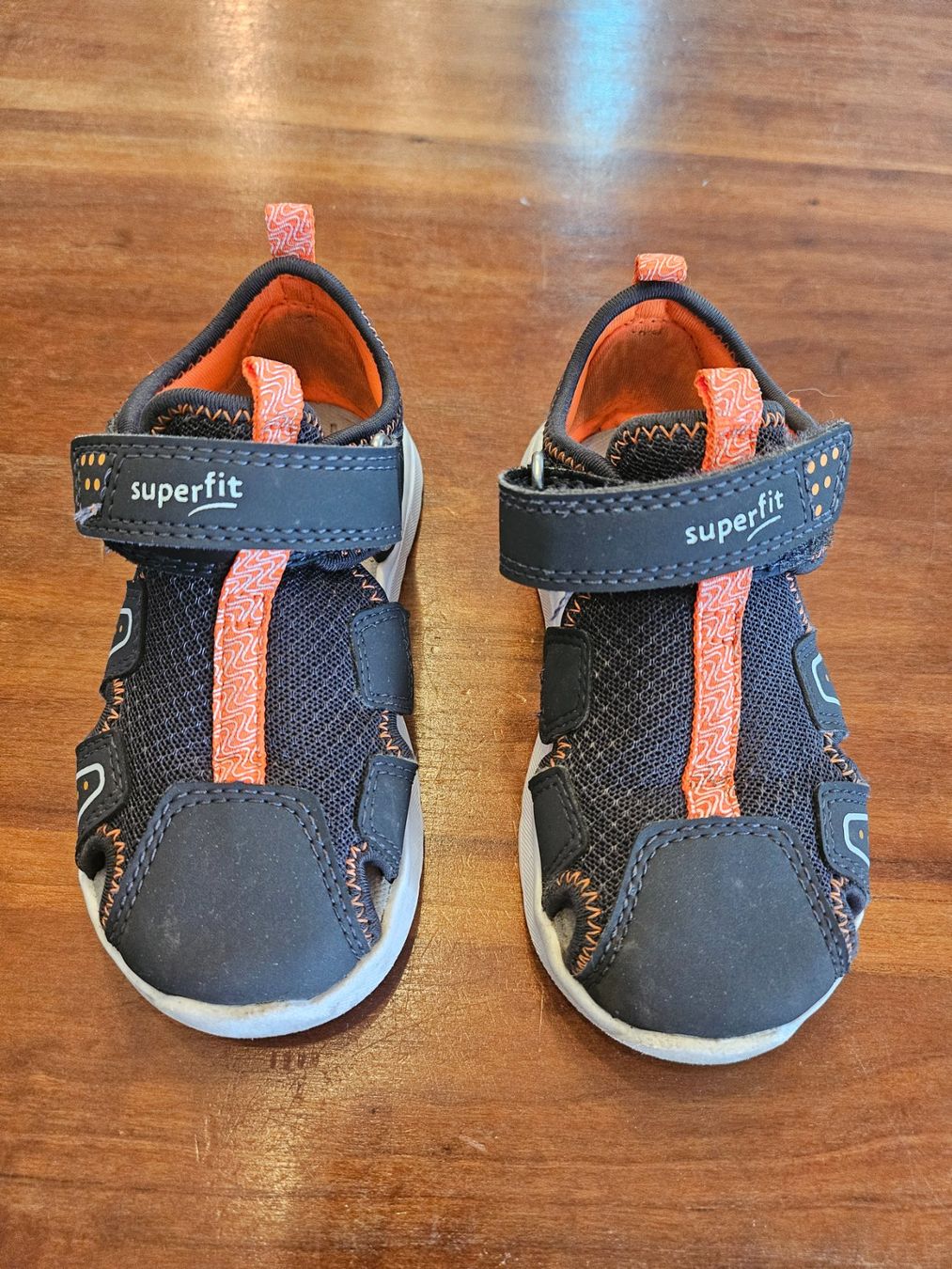 Superfit Scarpe per ragazzi: Sandaletten Superfit Grösse 23 – Usato da Baar venduto da Naedels-Kreationen