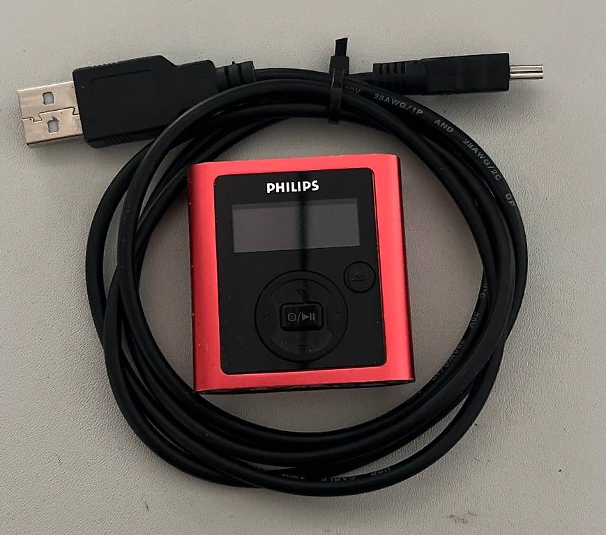 Lecteur media portable: Philips Go Gear MP 3 Player 4GB  – D'occasion à Gunzwil par mku_pv6y