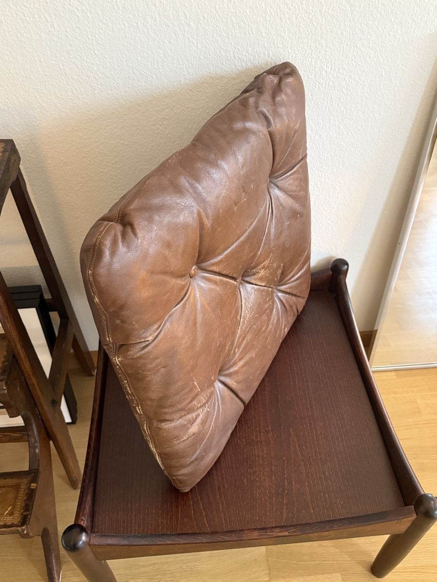 Sgabelli: Mid-Century Teakholz Hocker – Usato da Zürich venduto da dreimalzwei 2
