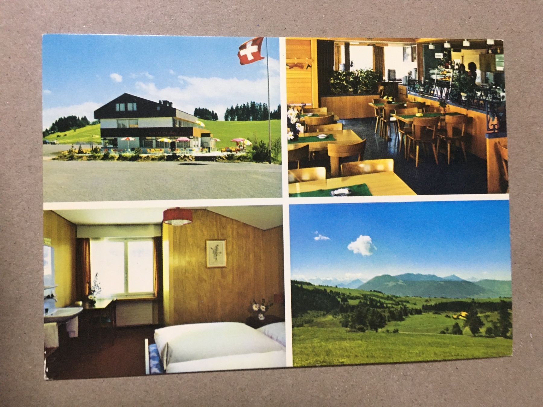 Cartoline postali: Oberägeri Zug Hotel Raten mehrbildrig – Usato da Küttigen venduto da Melisch1000