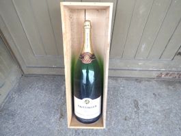 Taittinger Champagner Flasche Deko Bar Dekoration Wein Kiste
