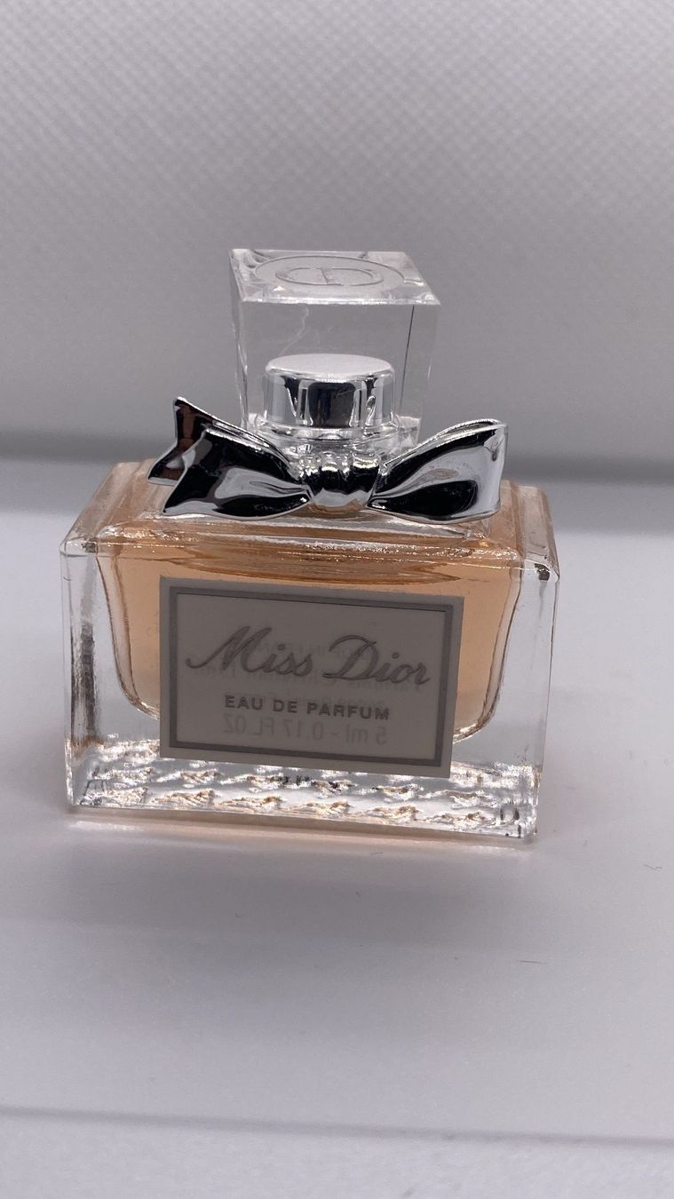 Dior Flaconi: Parfum miniature Miss Dior, eau de parfum – Usato da Saillon venduto da Libellule7