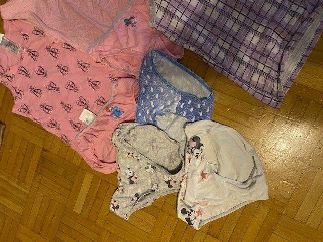 Lotti & Set di vestiti: Kleiderpaket Mädchen 12-teilig Grösse 134 /140 – Usato da Emmen venduto da Aribini 1