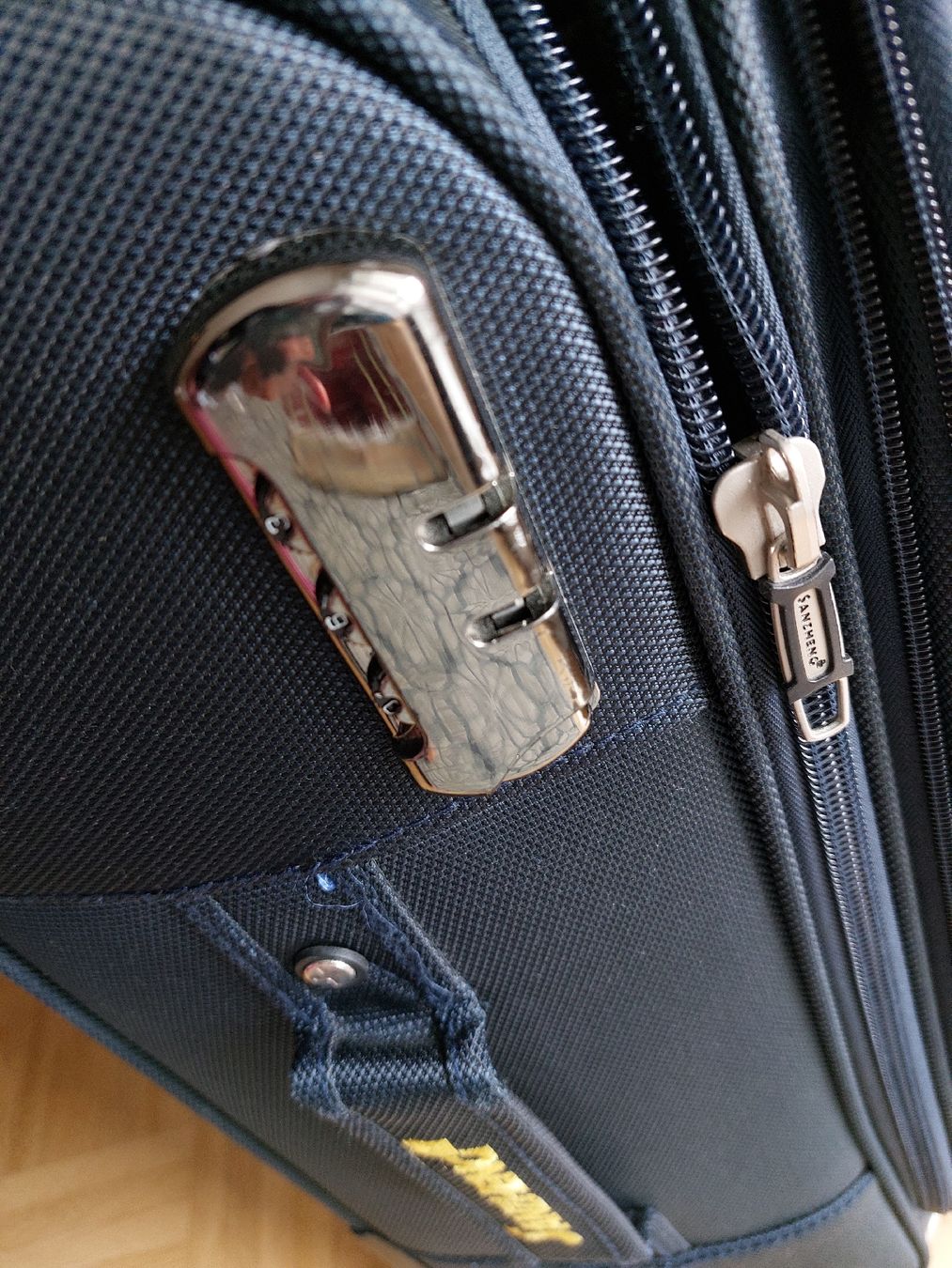 Reisekoffer: Neuwertiger SanZheng Trolley – Gebraucht aus Bern von titaniumsnow 3