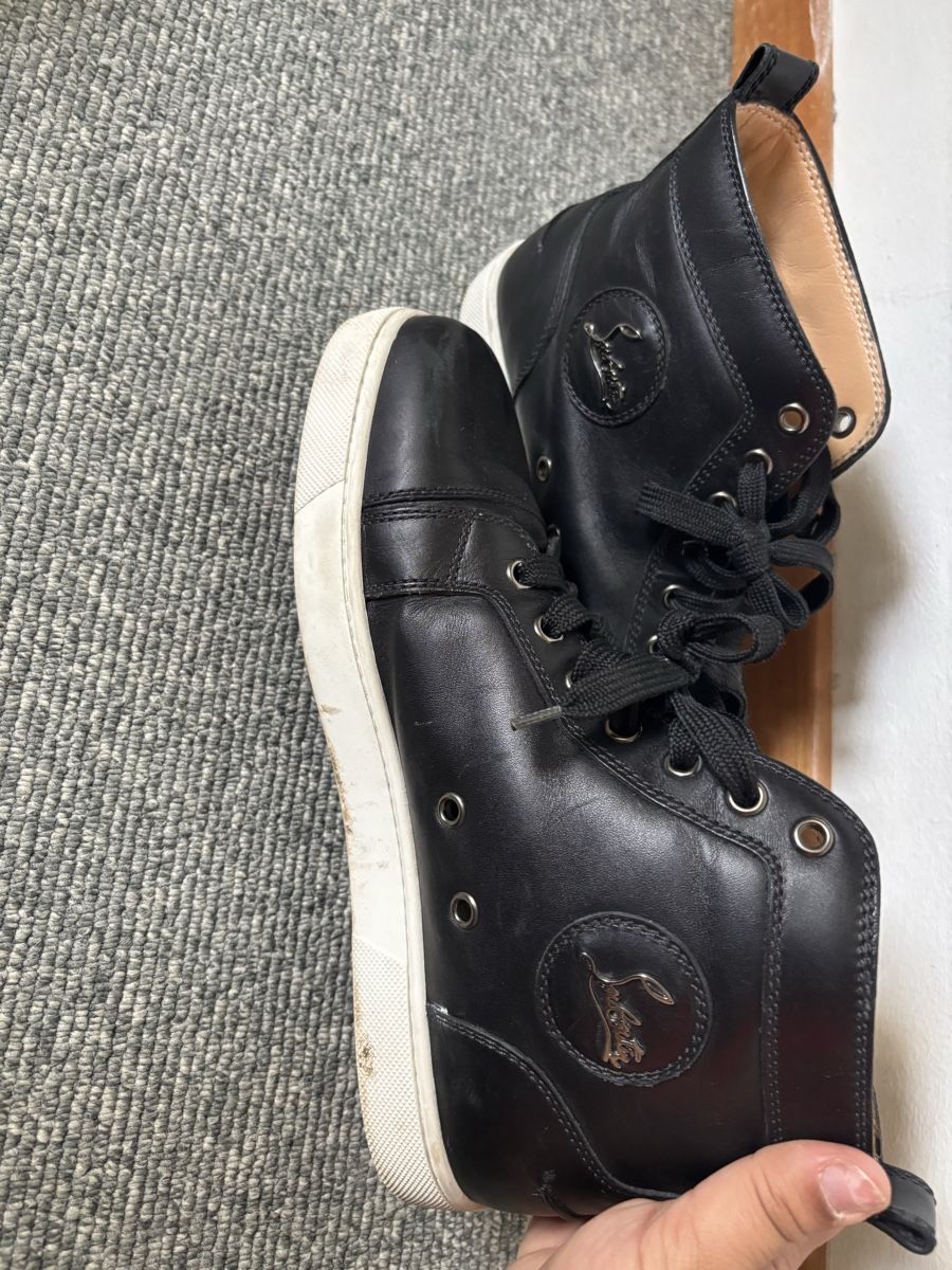 Christian Louboutin Damenschuhe: Christian Louboutin Sneaker schwarz – Gebraucht aus Dübendorf von ame_g69g