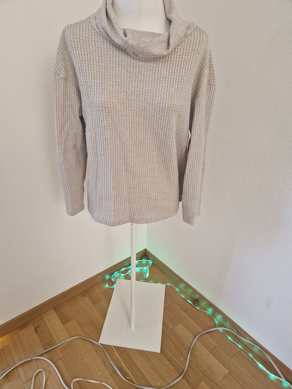 Maglioni & Felpe: Kuscheliger Damenpullover, Gerippt, Rollkragen, Gr. L – Nuovo (secondo la descrizione) da Glattbrugg venduto da hap_8w8v