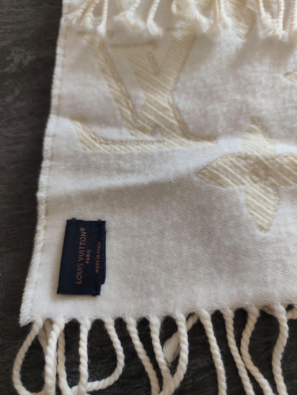 Louis Vuitton Foulards & écharpes: Louis Vuitton Écharpe  – Neuf (Voir description) à Martigny par Vintage-23 3