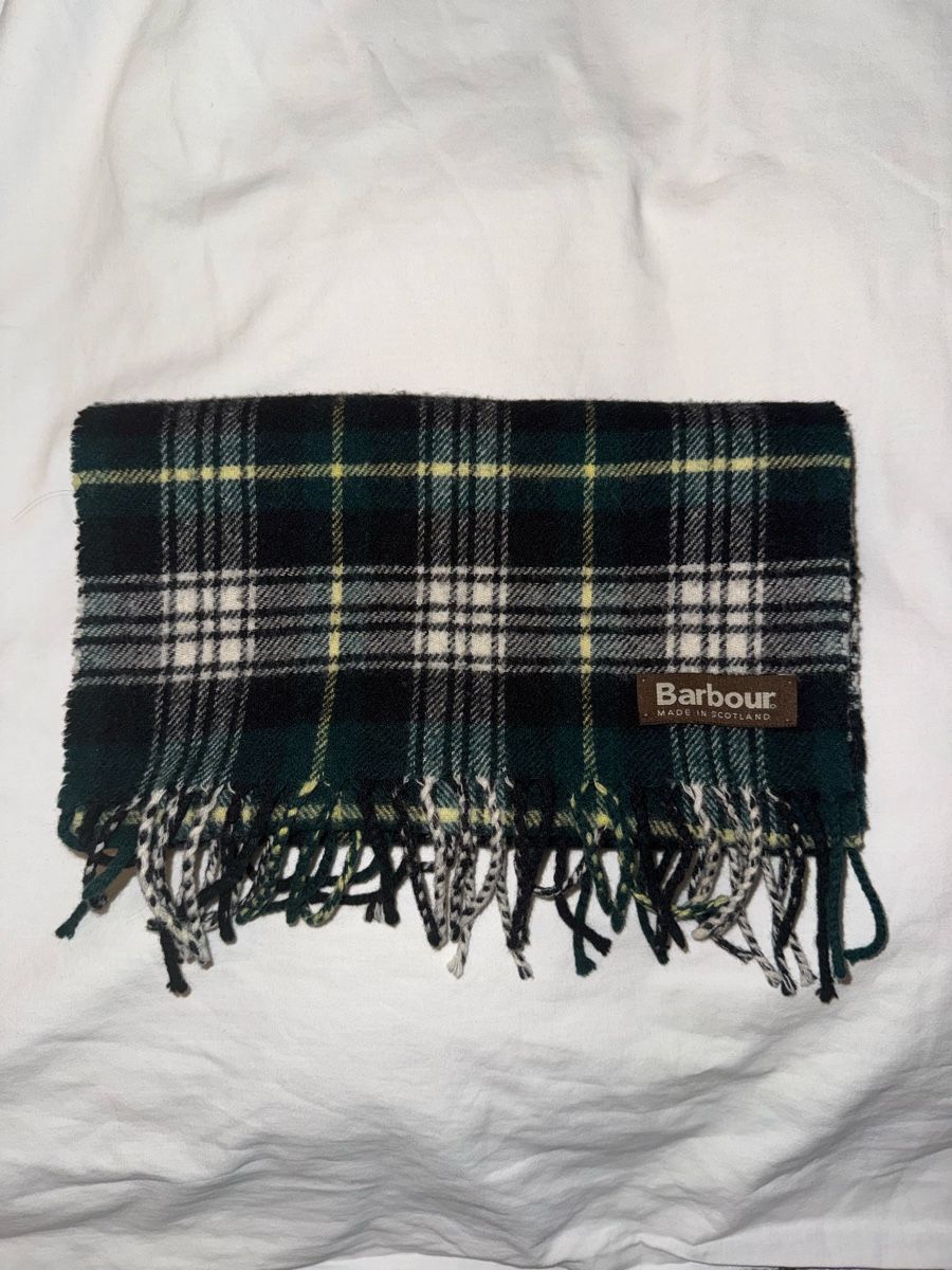 Barbour Foulard & Sciarpe: Barbour Vintage Wool Scarf – Nuovo (secondo la descrizione) da Zürich venduto da Silvia_budai