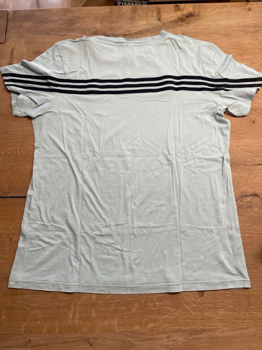 Adidas T-shirt: Adidas Sport shirt M – Usato da Thun venduto da nie_8v9b 1