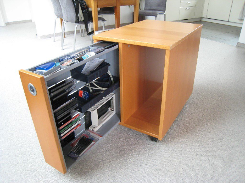 Ikea Valigie & Borse: IKEA PC-Möbel Effektiv – Usato da Rüti ZH venduto da Rase