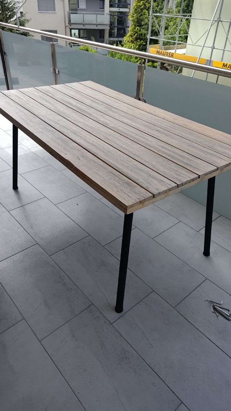 Tavoli: Garten Tisch  – Usato da Sempach Station venduto da Tomsoja