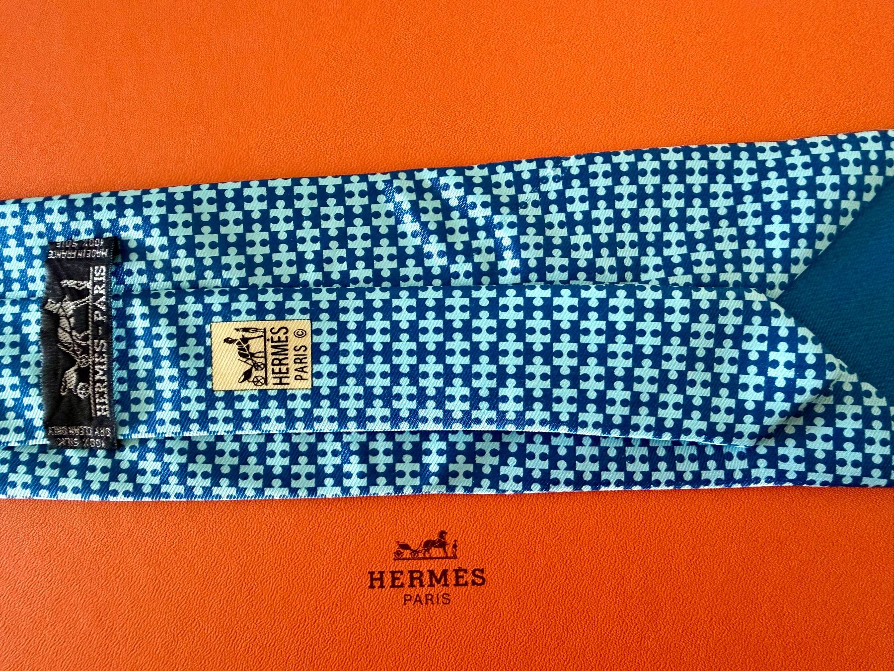 Hermès Cravatte: Cravate HERMES-Paris „Blue H" - avec box original – Nuovo (secondo la descrizione) da Le Mont-sur-Lausanne venduto da luxurylover 3
