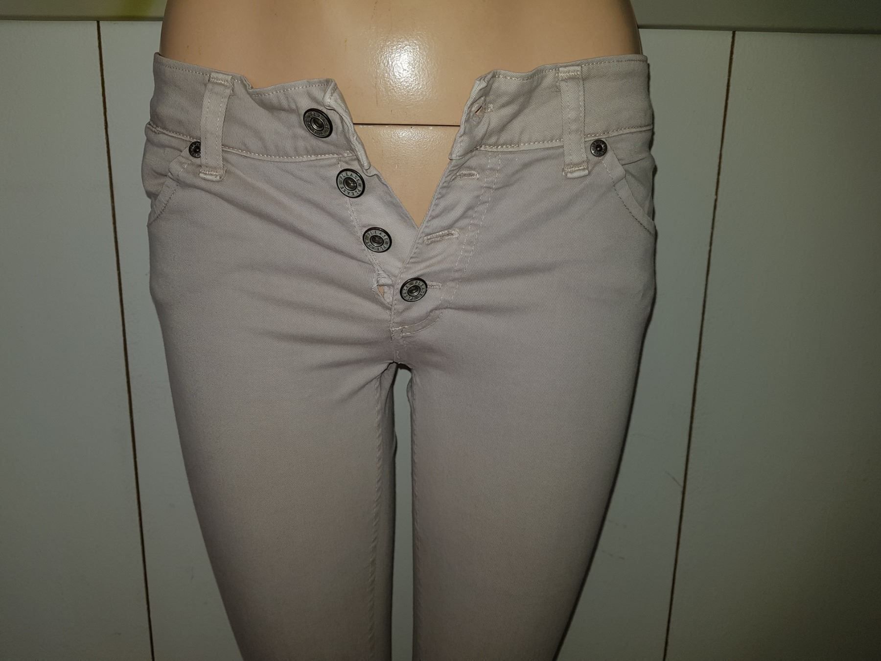 Please Jeans Jeans: PLEASE Jeans P90 taille / Grosse XS – Usato da Cossonay-ville venduto da Super-Price-Quality 1