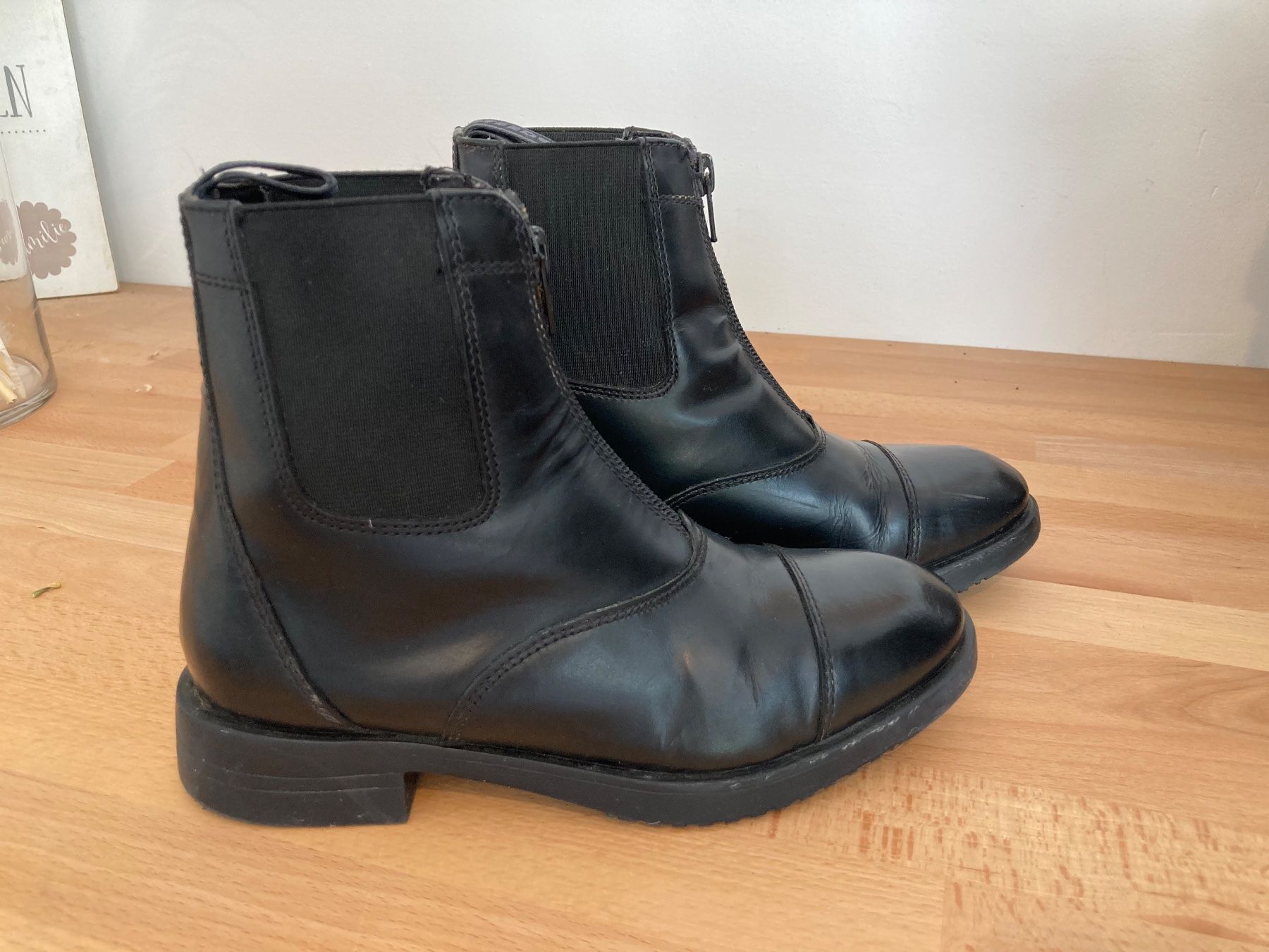 Schuhe für Mädchen: Steeds Kinder Leder Reitstiefeletten Gr. 33 – Gebraucht aus Schlatt ZH von yasi79