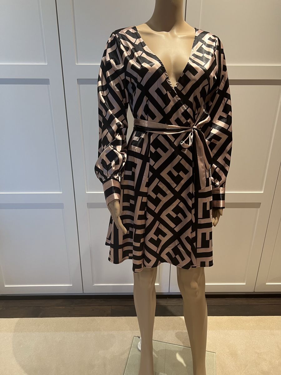 Lotti di vestiti: Set Designer  2tlg Kleider Gr. M – Usato da Kilchberg ZH venduto da Lisavivienne 2