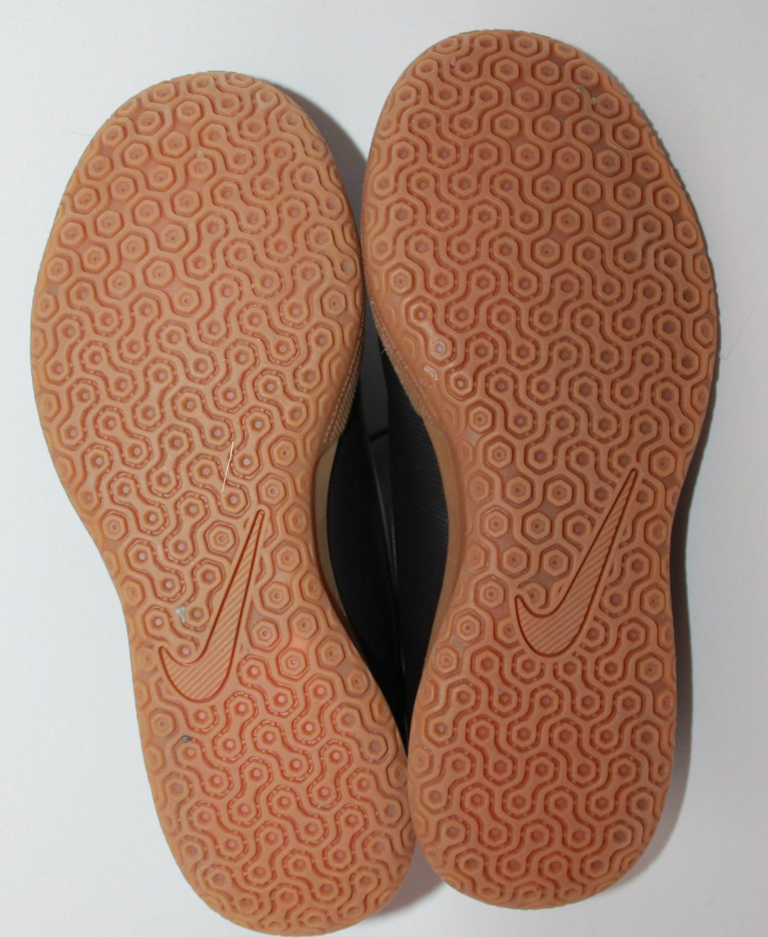 Nike Scarpe per ragazzi: Chaussures de foot Nike t. 36 – Usato da Peseux venduto da Gilloss 4