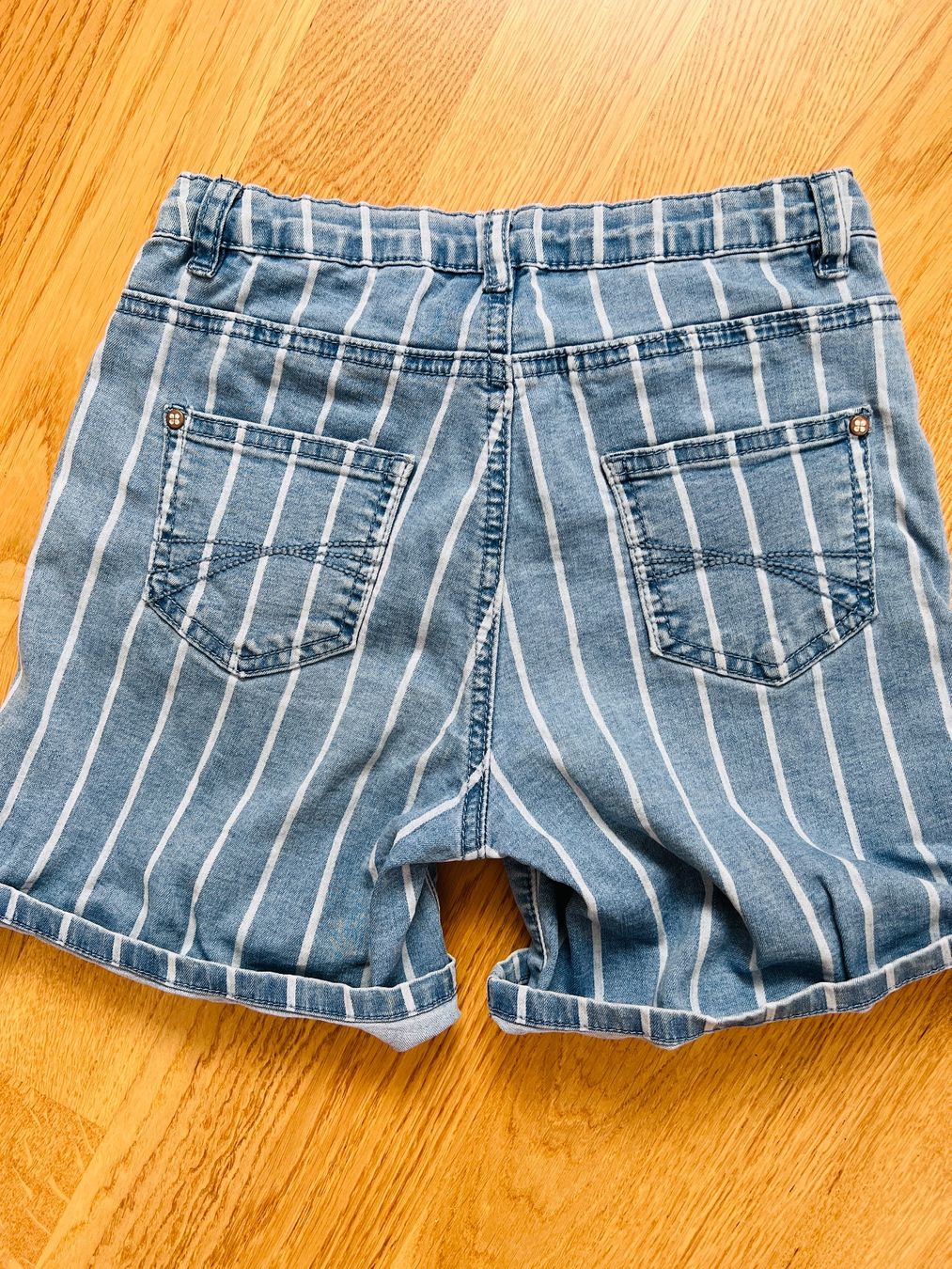 Manor Pantaloni: Shorts, Grösse 134, Manor – Usato da Teufen AR venduto da Maleaa 1