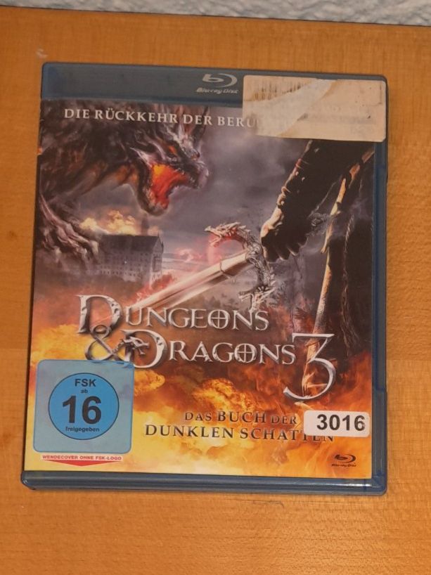 Tutti i DVDs: Dungeons & Dragons 3 - Das Buch der dunklen Schatten Blu-ray – Usato da Steffisburg venduto da FutureOne