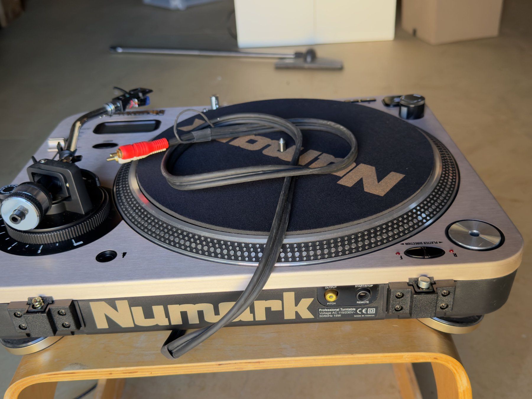 Numark Plattenspieler: Numark PRO TT-1 platine vinyle DJ – Gebraucht aus VILLETTE (LAVAUX) von flovillette 1
