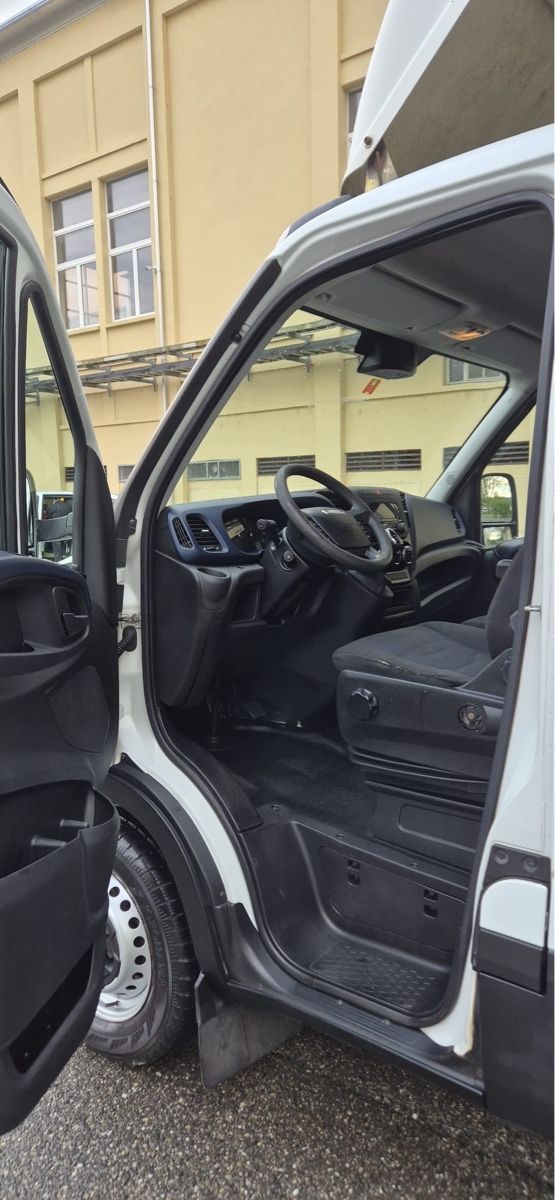 Iveco Veicoli commerciali: Iveco 35S16 Daily Kastenwagen – Usato da Bülach venduto da _milziv 7
