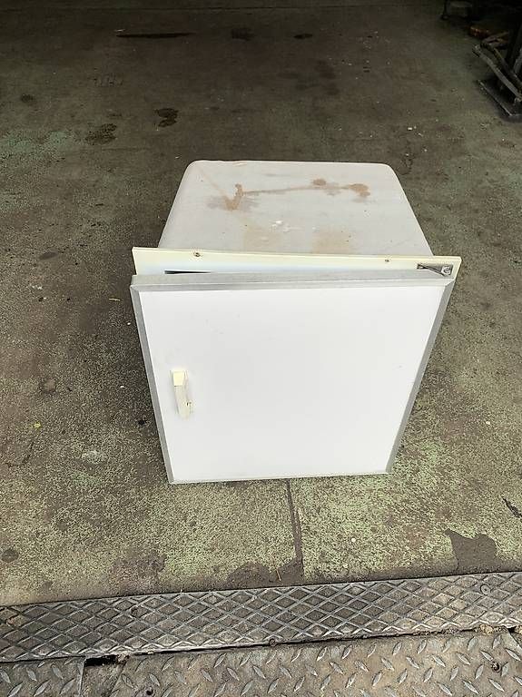 Frigoriferi & Refrigeratori: Boot Wohnmobil Kühlbox – Usato da Rümlang venduto da Kumi52
