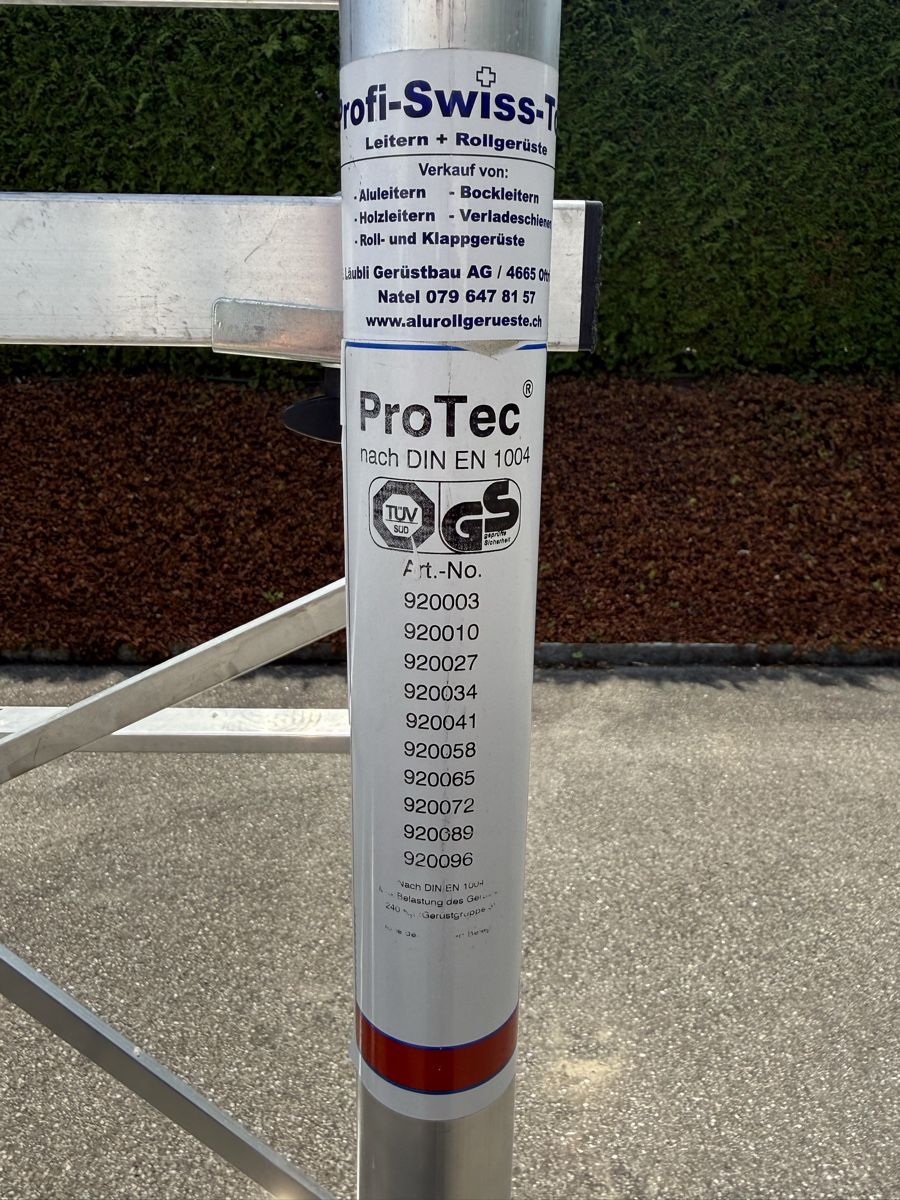 Ponteggi: Rollgerüst / Klappgerüst mit seitlichen Stützen – Usato da Oftringen venduto da fah_6chf 5