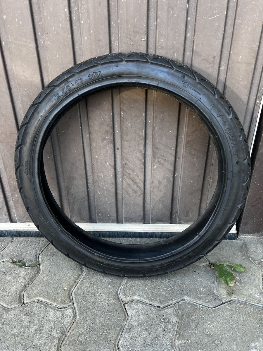Puch Parti ricambio per ciclomotori: Puch Maxi Semislick 2.5 x 17  – Usato da Hallwil venduto da rob_vb7k