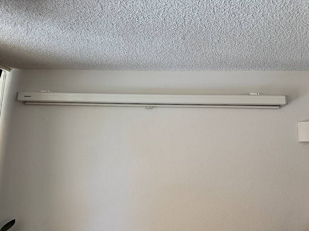 Heimkino: Leinwand – Gebraucht aus Baden von ovo-ovo 3