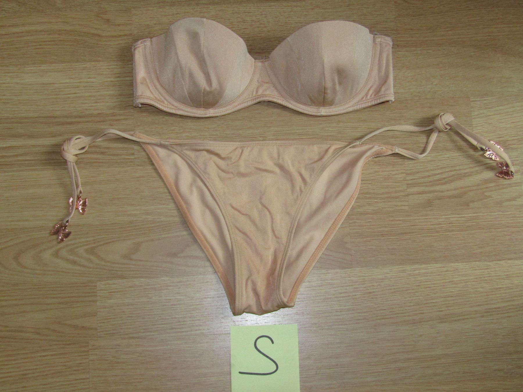 Kleiderpakete: Kleiderpaket ,Bikini Gr. M /S Cup Grösse A/B – Gebraucht aus Döttingen von Verkauf 3