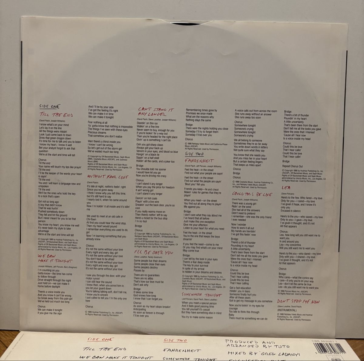 Dischi in vinile: Toto - Fahrenheit LP EX/EX – Usato da Neuchâtel venduto da Deivid2 4