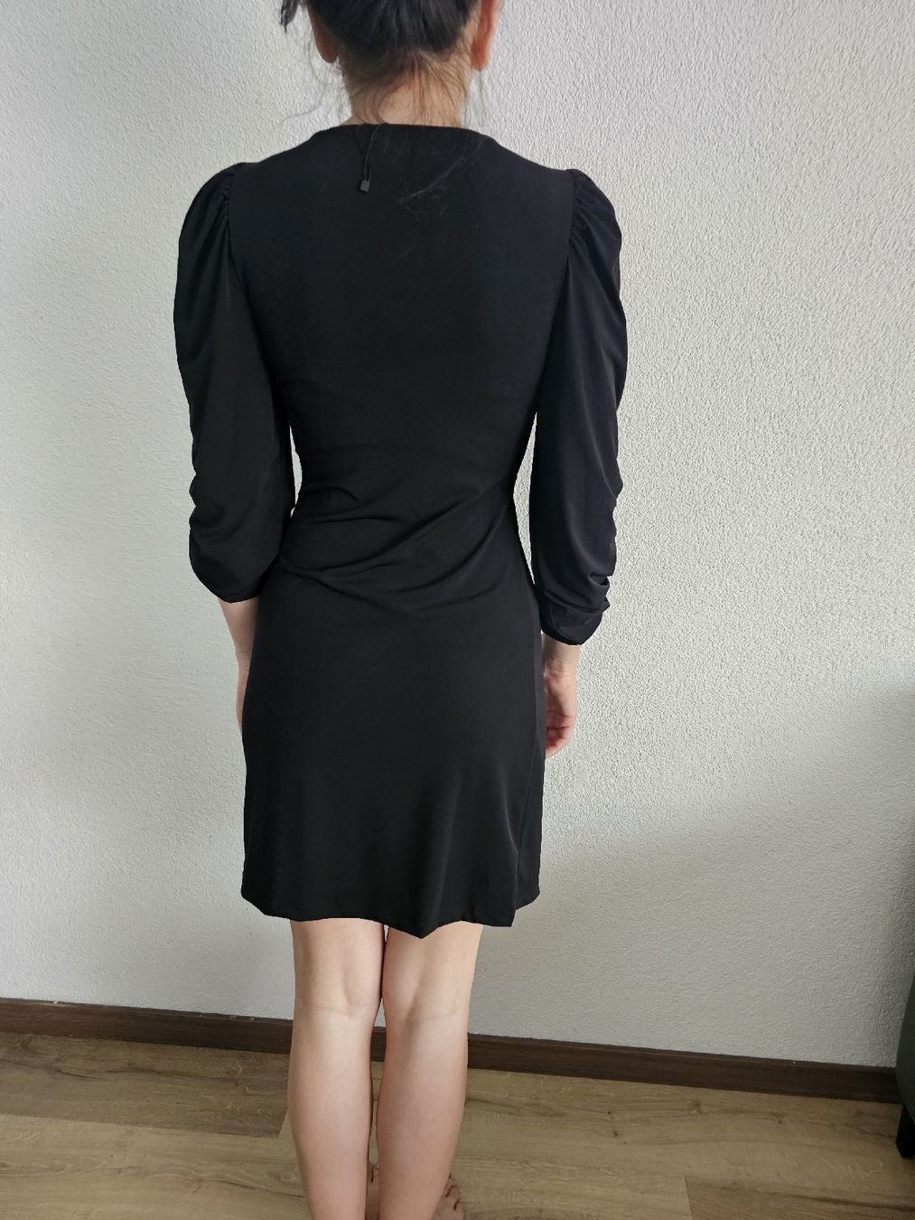 Vestiti: Vero Moda schwarzes Kleid gr s – Nuovo (secondo la descrizione) da Grosshöchstetten venduto da Qenko 2