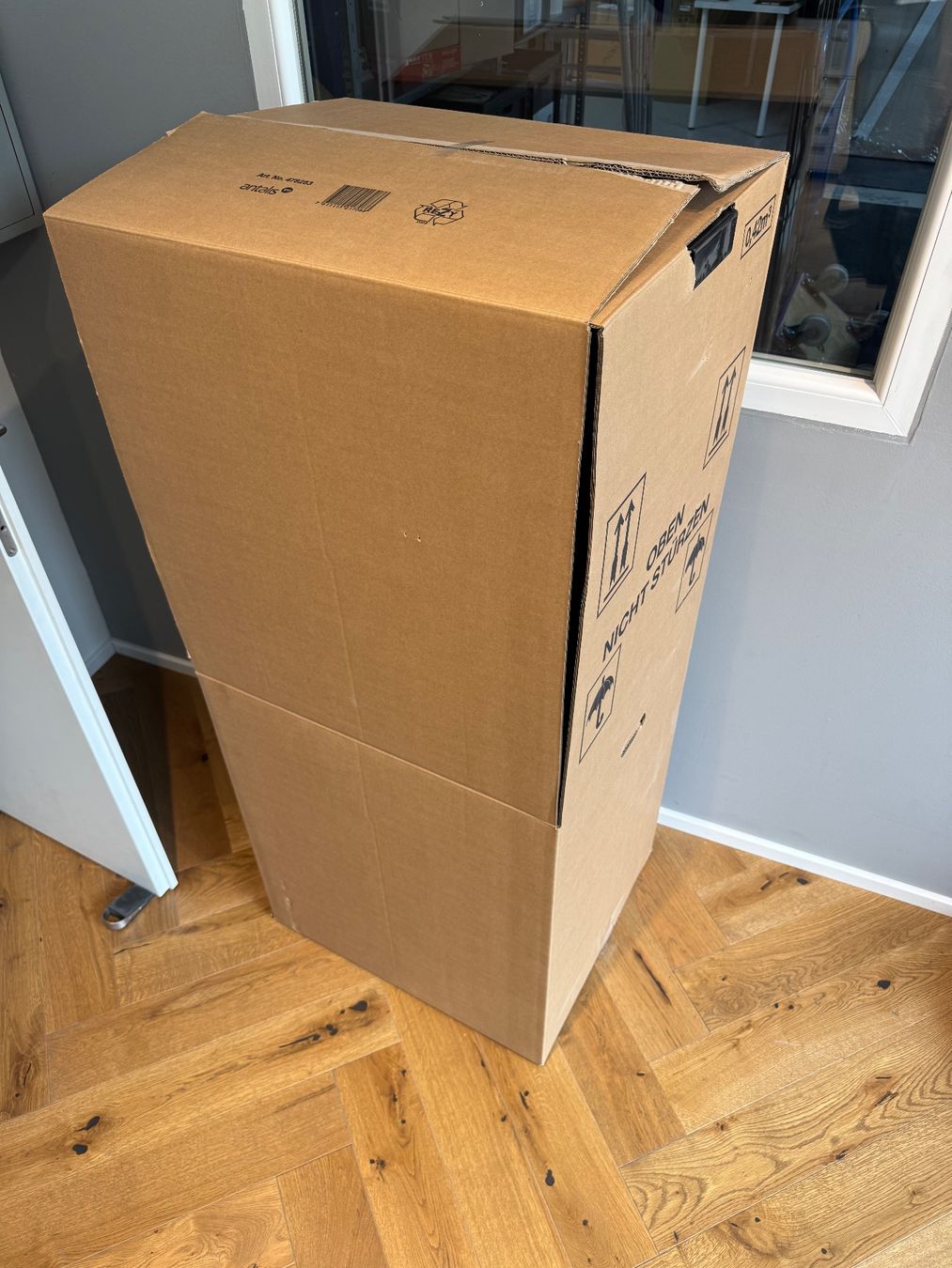 Cartoni: Kleiderboxen mit Stange – Usato da Dietlikon venduto da HighspeedUmzug